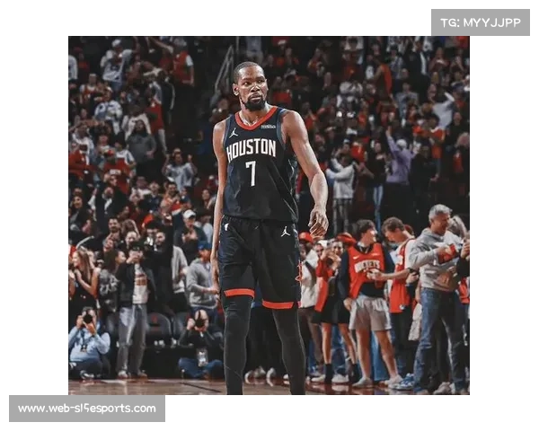 国王111-98双杀火箭，德罗赞22分助球队终结7连败