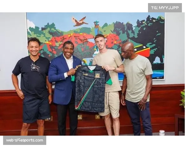 进球后指向天空，帕尔默以独特方式纪念去世的祖父